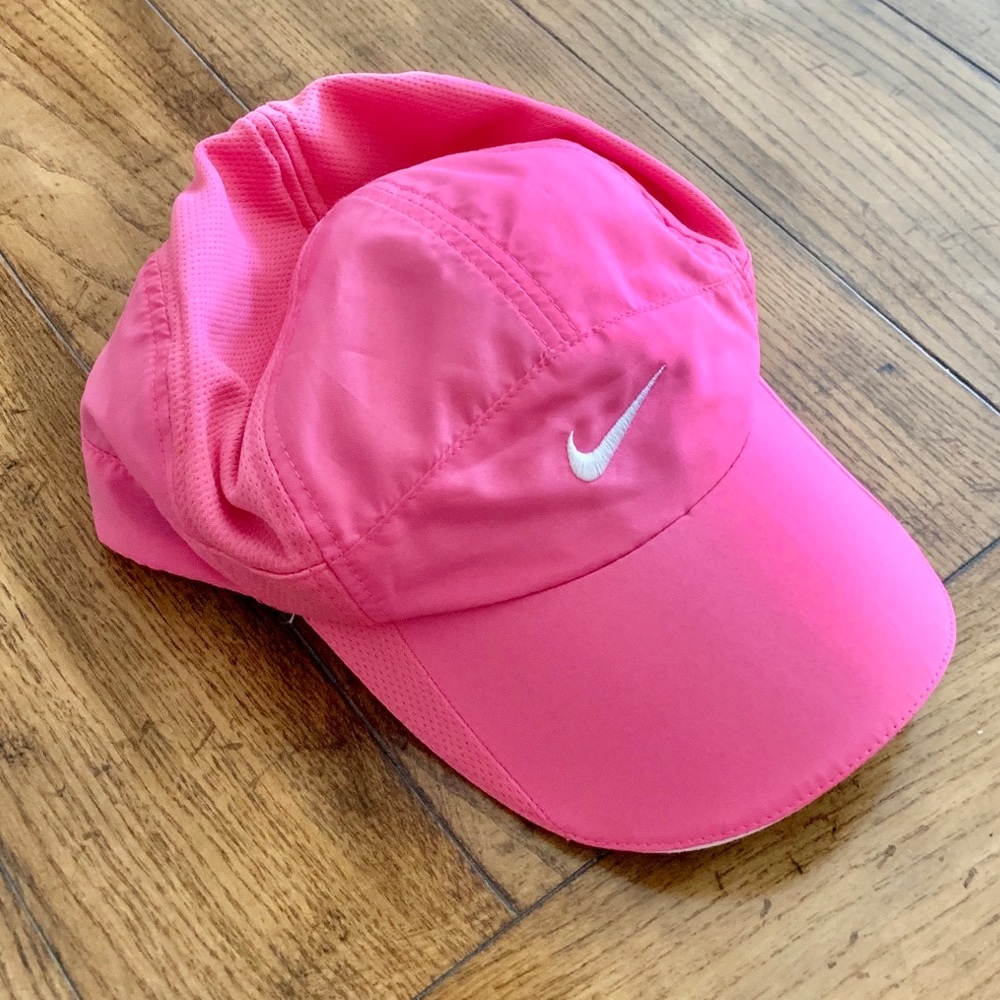 Brand New Pink Nike featherlight Dri-Fit hat